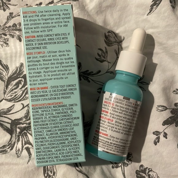 3/$50 Brand new ✨ First Aid Beauty facial radiance dark spot serum - Picture 3 of 3